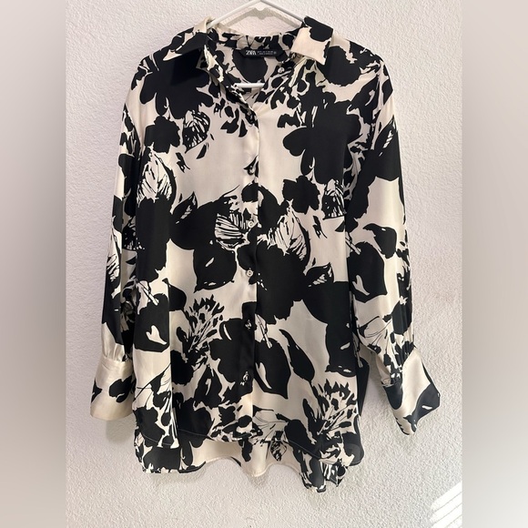 Zara Women's Cream and Black Floral‎ Print Long Sleeve Blouse Size S - Picture 2 of 16